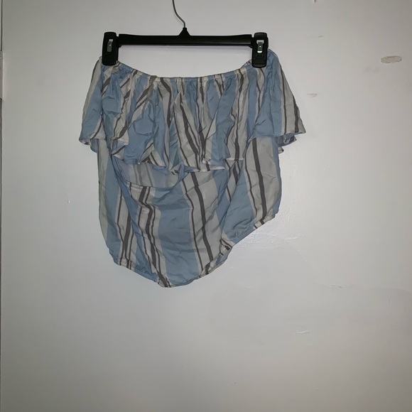 A one shoulder crop top - Picture 2 of 2